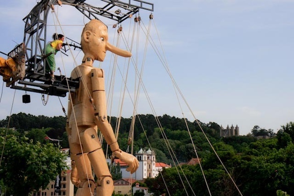 A Fantástica História de uma Criança Chamada Pinóquio