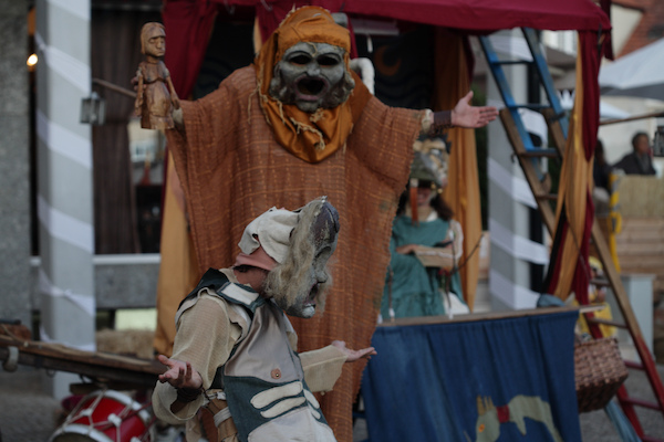 Entre Lugares Entre Lugares