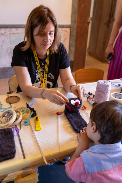 Fantoches - História a Meias Fantoches - História a Meias