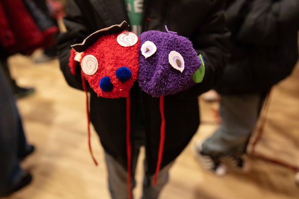 Fantoches - História a Meias Fantoches - História a Meias