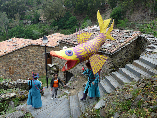 Os Mostrengos - Parada dos sete mares Os Mostrengos - Parada dos sete mares