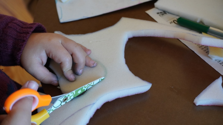 Foam Puppets - Olhapins & Olharapos Foam Puppets - Olhapins & Olharapos